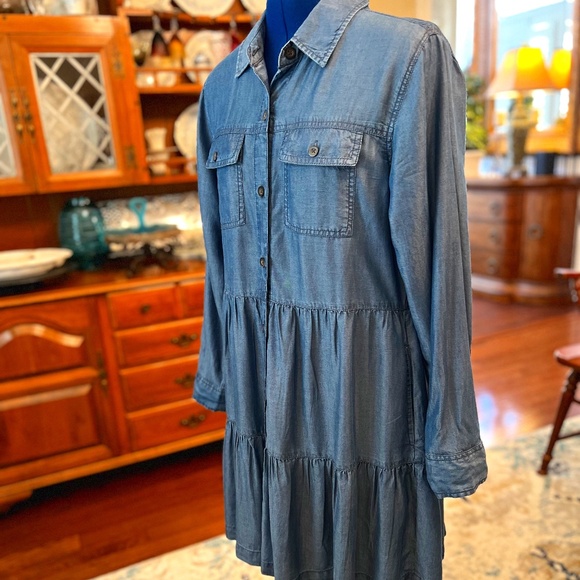 Elan Dress Size M, oversized medium, Sale! On 5’2” tall frame hits at knee. - Picture 2 of 9